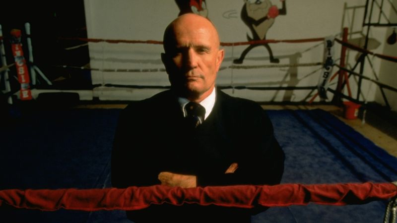 Mills Lane, who refereed Tyson-Holyfield ‘Bite Fight’ and more than 100 other boxing title fights, dies at 85 | CNN