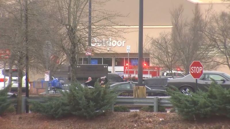 Shooting outside a Marietta, Georgia, Walmart leaves at least 1 injured, police say