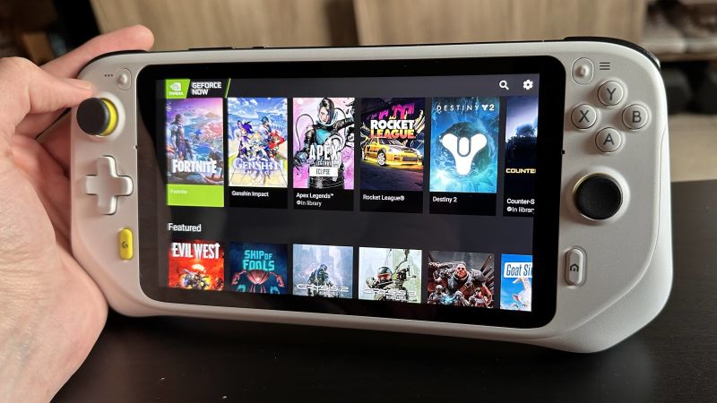 Logitech G Cloud Gaming Handheld review | CNN Underscored