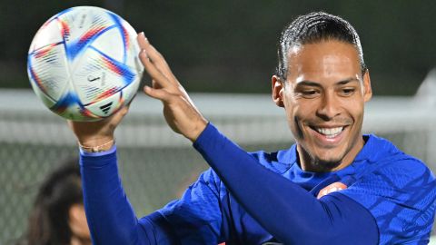 Virgil van Dijk trains ahead of the quarterfinal between the Netherlands and Argentina. 