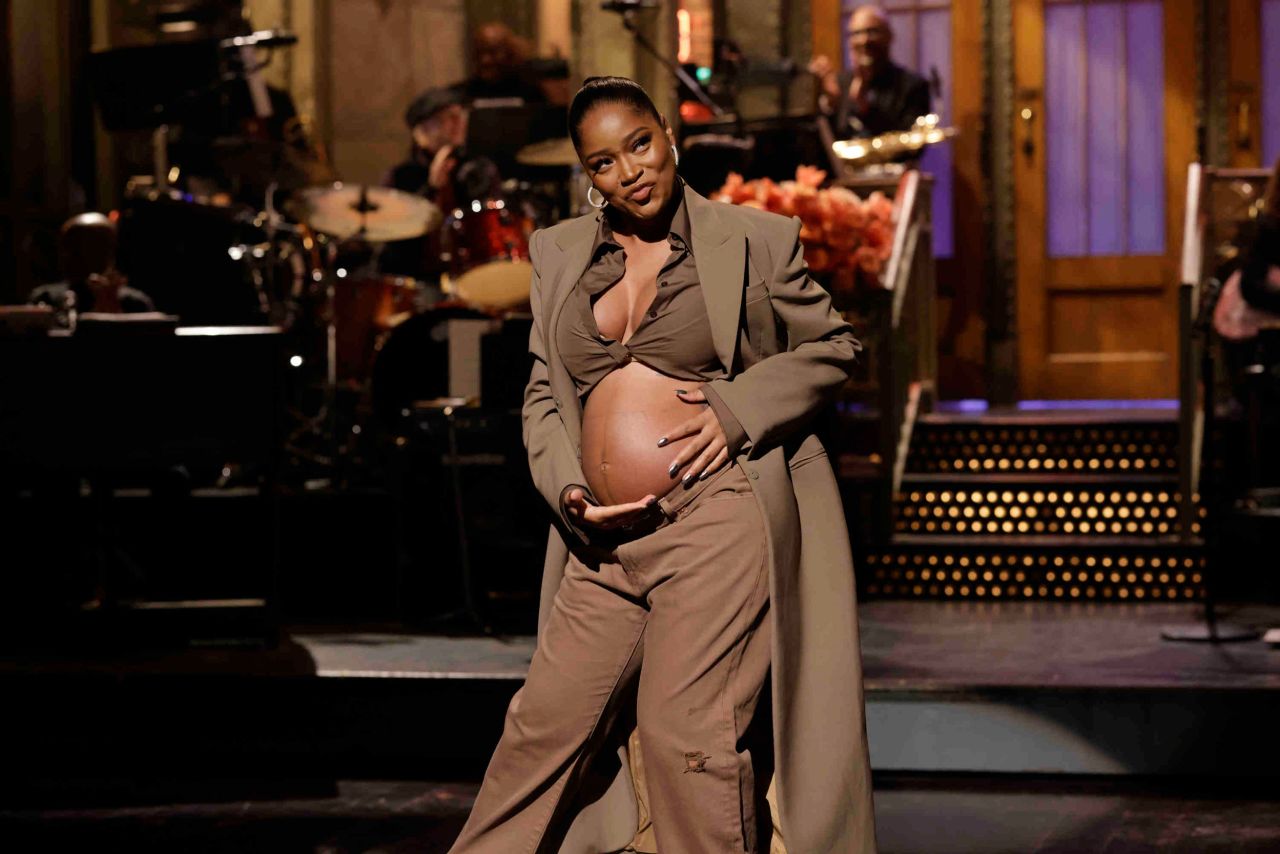 Actress and comedian Keke Palmer <a href="https://www.cnn.com/2022/12/04/entertainment/keke-palmer-baby-bump-snl-monologue/index.html" target="_blank">reveals her pregnancy</a> during her "Saturday Night Live" monologue on December 3. This will be her first child.