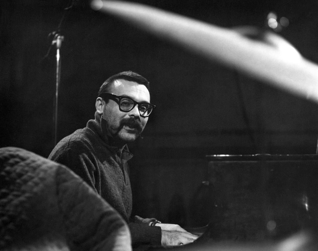 Jazz composer Vince Guaraldi plays piano circa 1962. 