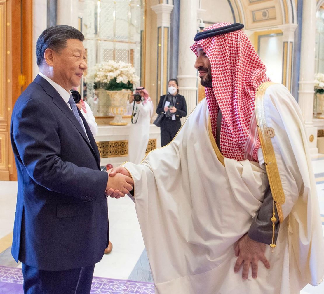 Saudi Crown Prince Mohammed Bin Salman shakes hands with Chinese leader Xi Jinping during the China-Arab summit in Riyadh, Saudi Arabia December 9, 2022. 