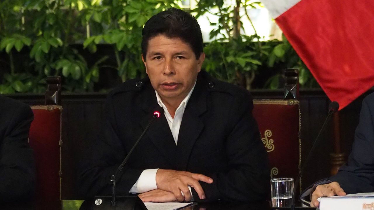 At least 20 injured as protesters and police clash in Peru days after president’s ouster