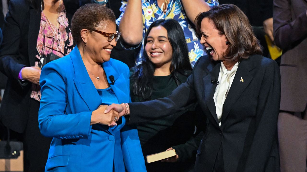 Vice President Kamala Harris congratulates Karen Bass after she was sworn in as the mayor of Los Angeles on December 11, 2022.