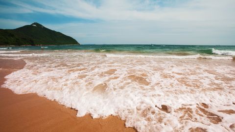 Guangdong is a major surf destination in China. 