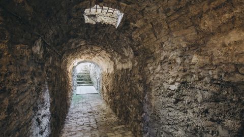 A secret underground passage links the palace to a nearby tower.