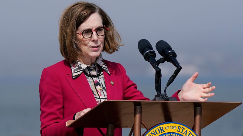Oregon governor calls death penalty ‘immoral,’ commutes sentences for all 17 inmates on death row | CNN