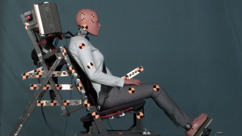 In car crashes, women are more likely to die than men. This new crash test dummy could help save lives | CNN