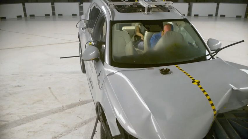 IIHS crash test rear passenger