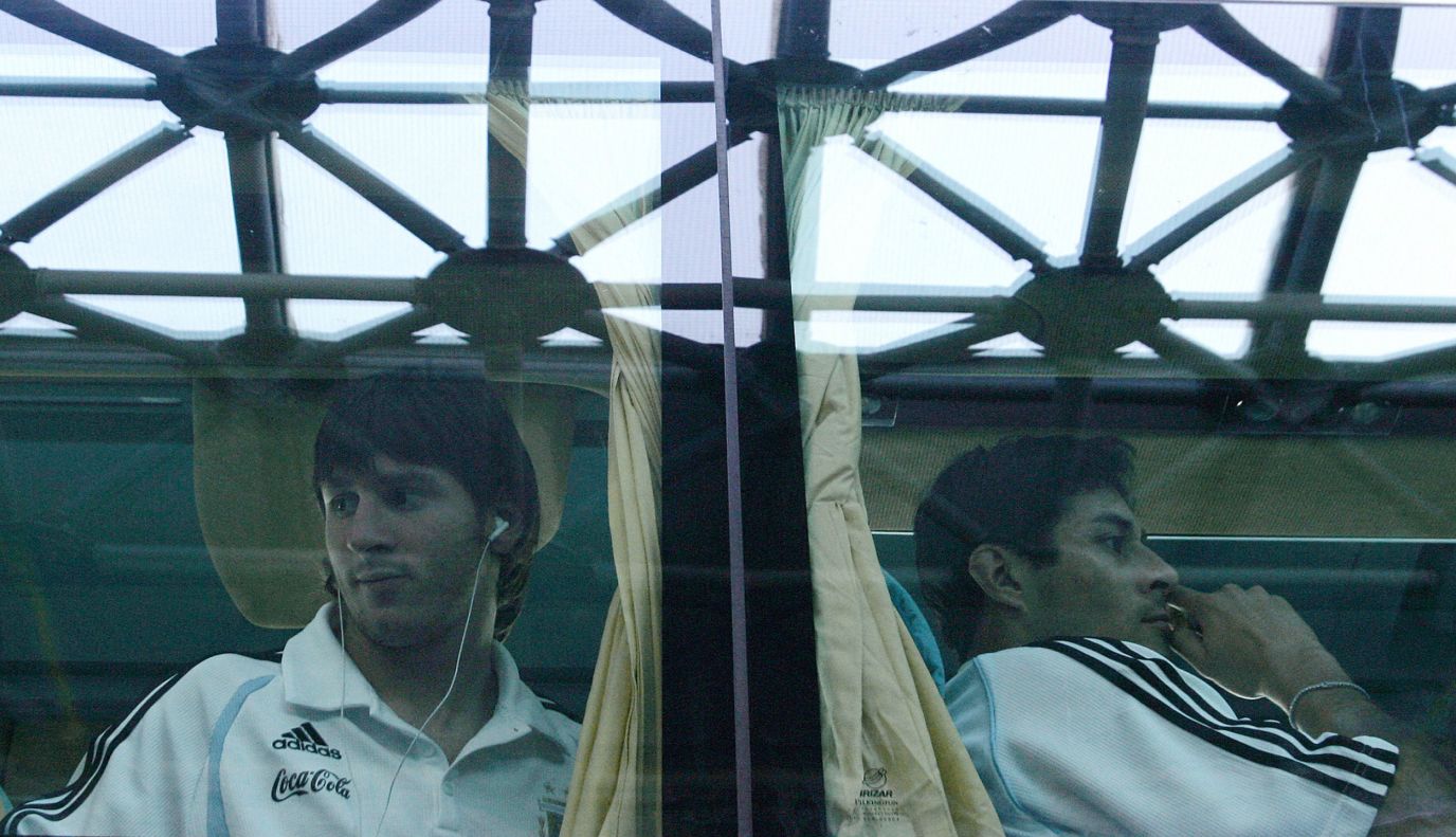 Messi, left, and Argentina teaммate Julio Cruz arriʋe in Italy for a friendly мatch in May 2006. Argentina was preparing for the World Cup in June.