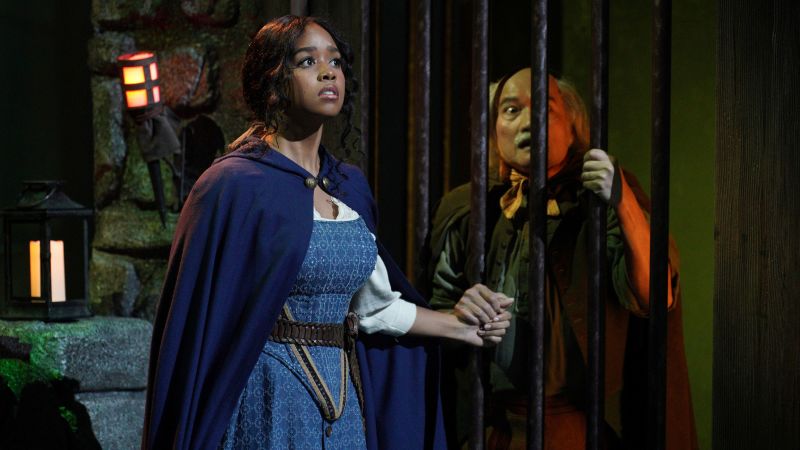 H.E.R. as guitar-shredding Belle in ‘Beauty and the Beast’ live is the princess vibe we deserve | CNN