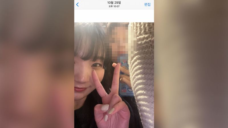 Minutes to death: Itaewon Halloween selfies help families piece together tragedy that killed 158 | CNN