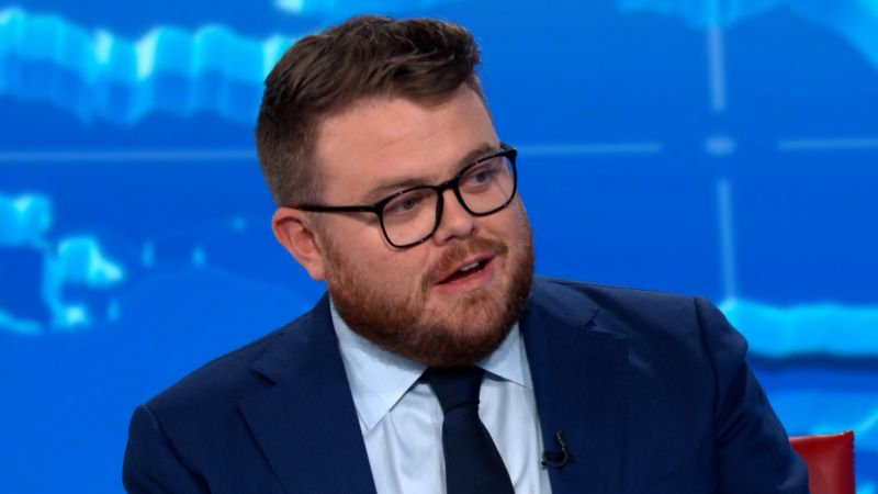 CNN’s Donie O’Sullivan’s Twitter account suspended after reporting Elon Musk’s suspension of user | CNN Business
