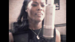 dionne warwick signing singer origseriesfilms 3_00001019.png