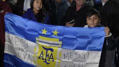 Fans took to the streets in Argentina to plead with Messi to stay in 2016.