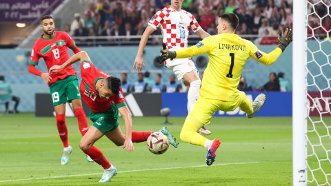 Dari, Fas adına Hırvatistan'a karşı gol atıyor.
