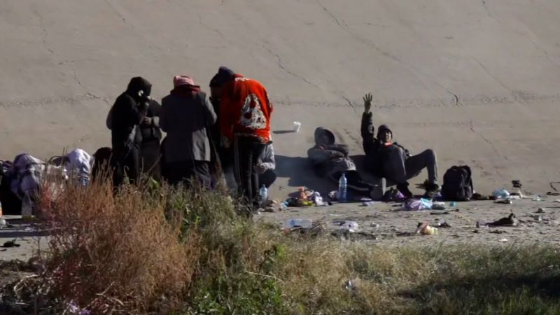 Video: See migrants camping at Rio Grande as Title 42 expiration looms | CNN