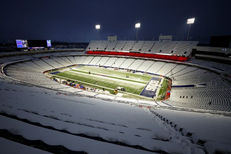 Before Dramatic Buffalo Bills Victory, Game Was Paused Due To Fans ...