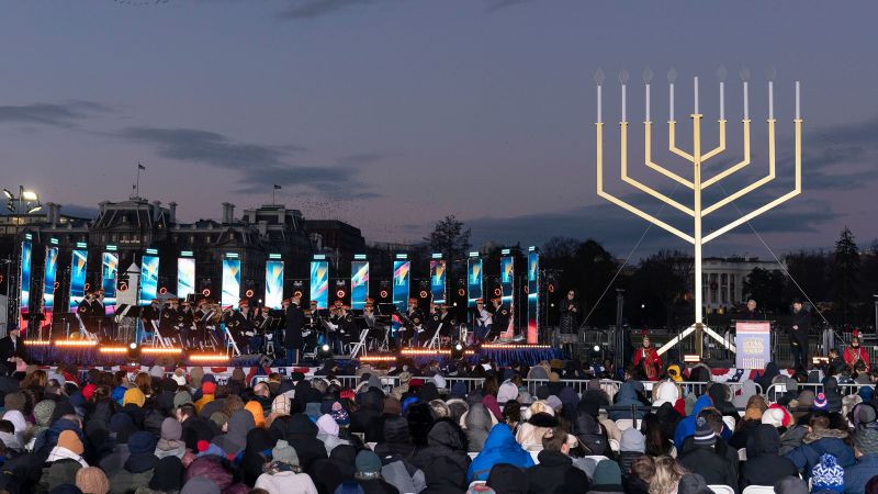 Attorney General Garland condemns ‘rise in antisemitism’ at National Menorah lighting ceremony | CNN Politics