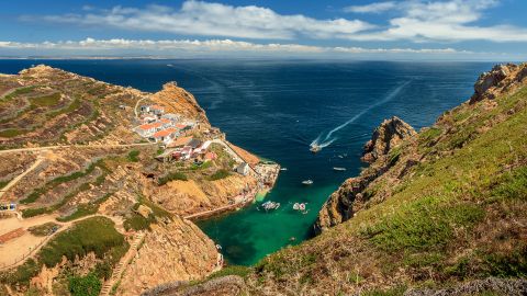 Περίπου έξι μίλια πάνω από την ακτή από το Peniche, το Αρχιπέλαγος Berlengas είναι ένας εξαιρετικός προορισμός για καταδύσεις.