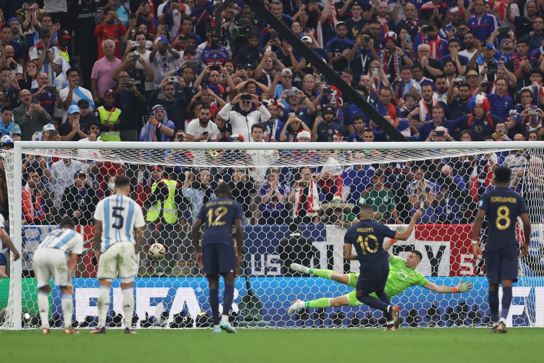 Mbappé scores France's third goal against Argentina in the World Cup final.
