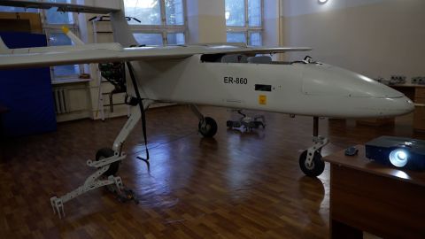 Un dron Mohajer 6 de fabricación iraní.