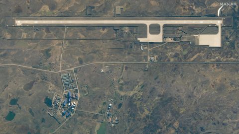 At Russia's northernmost military facility, the runway at Nagurskoye airfield has visibly progressed over the last year despite Russia's war on Ukraine. Nagurskoye is one of several "trefoil" bases featuring a three-pronged building in the colours of the Russian flag. The base, located in Alexandra Land far up in the Arctic Circle, was built by the Soviets in the 50s, and has been refitted since 2015.