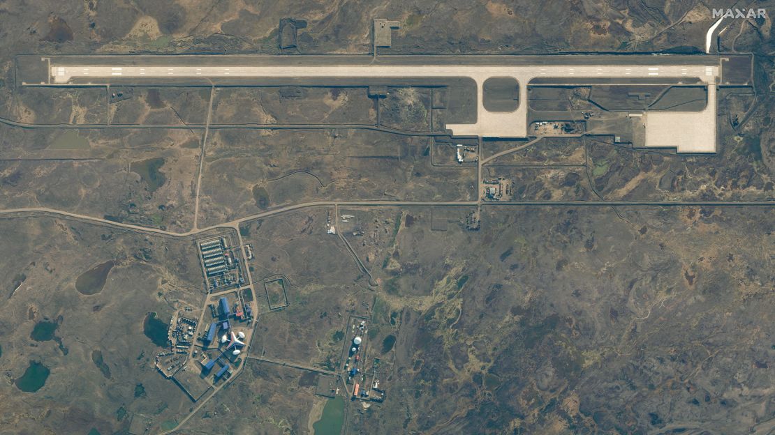 At Russia's northernmost military facility, the runway at Nagurskoye airfield has visibly progressed over the last year despite Russia's war on Ukraine. Nagurskoye is one of several "trefoil" bases featuring a three-pronged building in the colours of the Russian flag. The base, located in Alexandra Land far up in the Arctic Circle, was built by the Soviets in the 50s, and has been refitted since 2015.