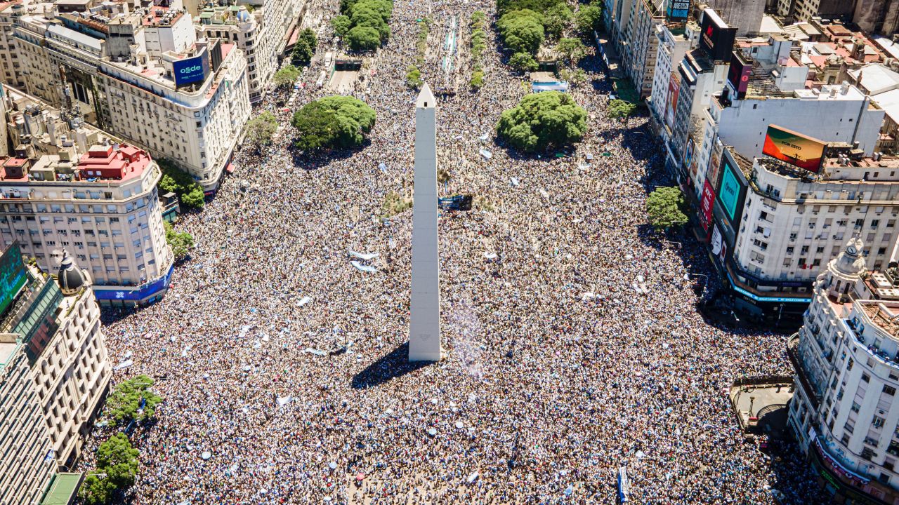 Aerial view of fans of Argentina gathering at the Obelisk as they wait for the team's victory parade.