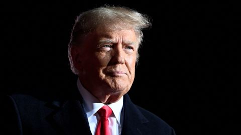 Former U.S. President Donald Trump attends a rally to support Republican candidates ahead of midterm elections, in Dayton, Ohio, U.S. November 7, 2022.  