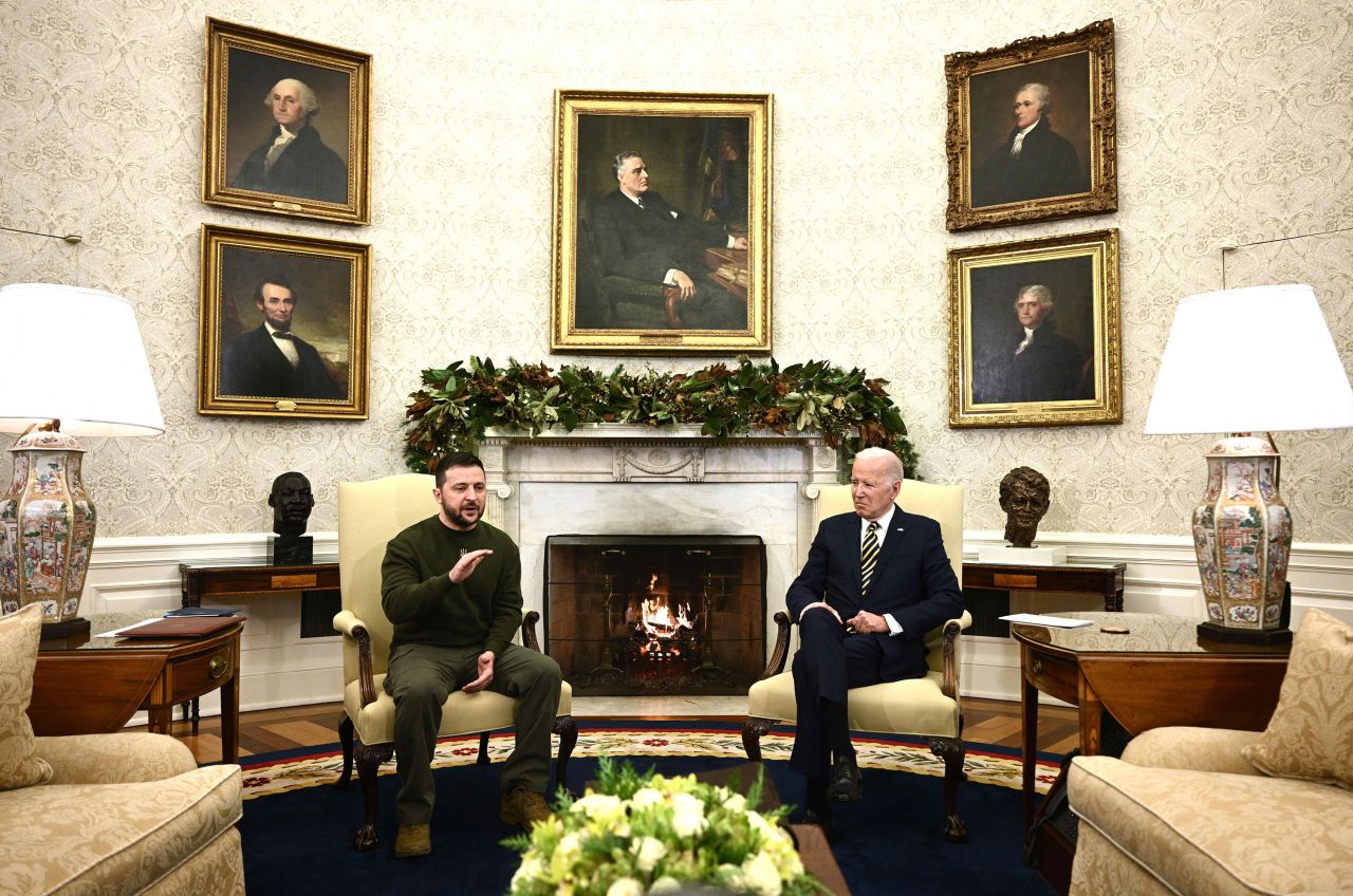 Zelensky meets with Biden in the Oval Office of the White House.