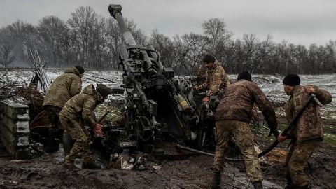 Campaigns for Russian soldiers are also being carried out by locals in the self-declared Donetsk People's Republic in eastern Ukraine, while Ukrainian troops continue to fight in the region.