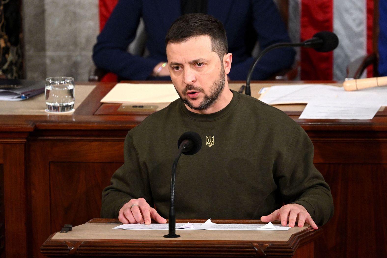 Zelensky addresses Congress.