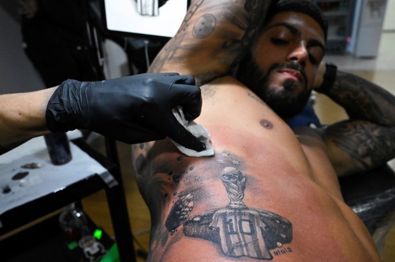 Barcelonas Lionel Messi gave his tattoo artist a tattoo  Sports  Illustrated