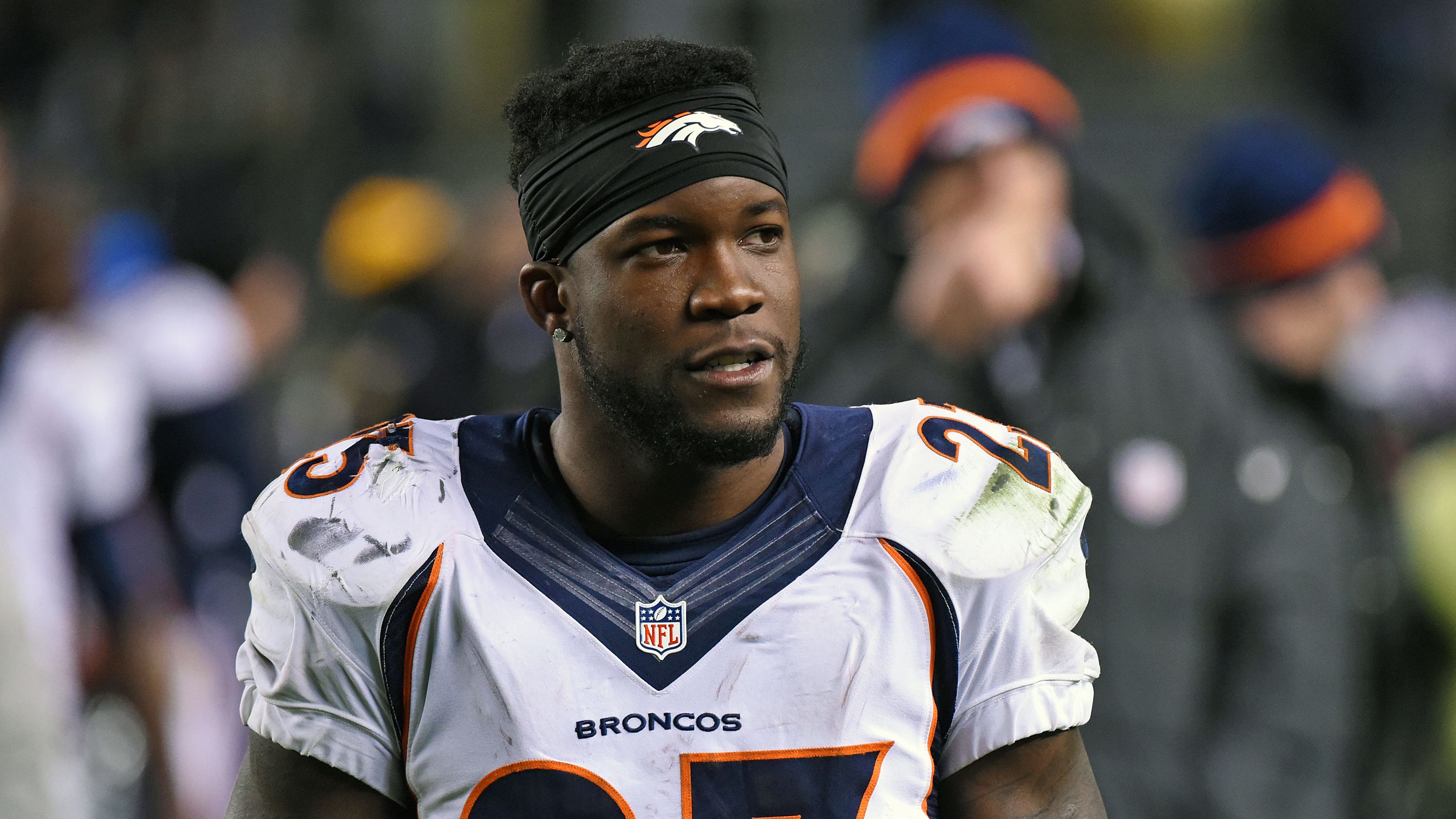 <a href="https://www.cnn.com/2022/12/22/sport/ronnie-hillman-death-spt-intl/index.html" target="_blank">Ronnie Hillman,</a> a Super Bowl-winning running back for the Denver Broncos, died on December 21, according to a post from his family on his Instagram page. In August, Hillman was diagnosed with renal medullary carcinoma, a rare form of cancer. He was 31.