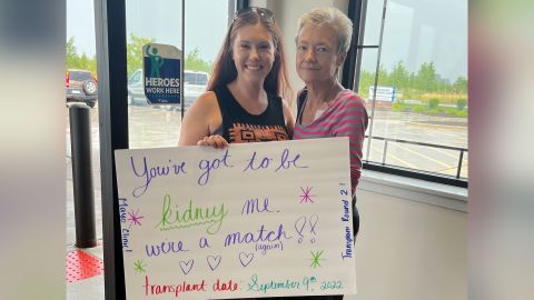 Jennifer Stasieluk, left, and her mother Marzena Stasieluk.