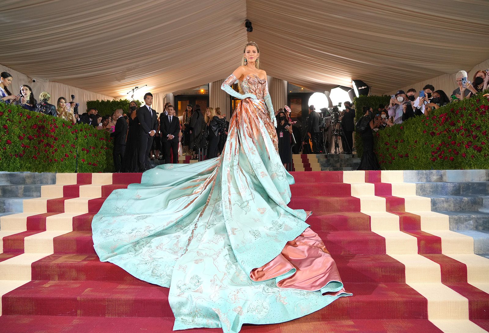 The 25 Most Iconic Red-Carpet Dresses of All Time