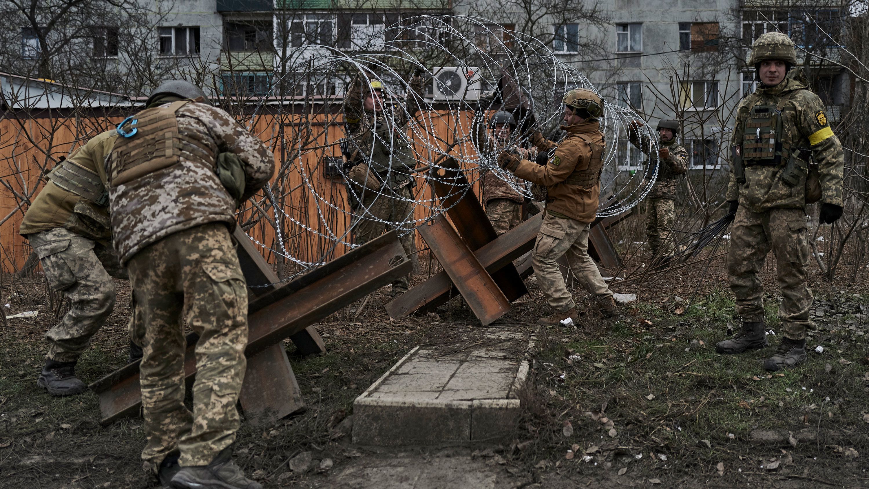 Ukraine Bakhmut: Volodymyr Zelensky thrusts frontline city onto the world  stage in US visit | CNN