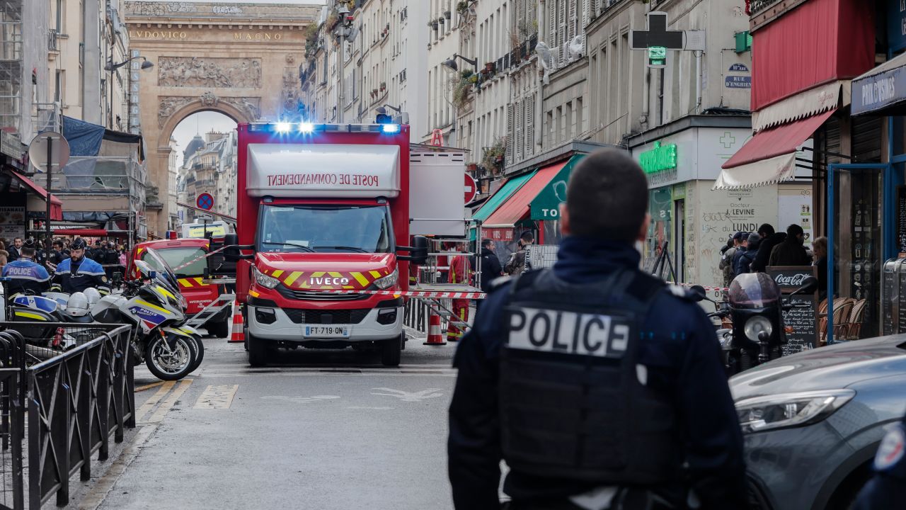 Emergency services attended the scene of the shooting, where a gunman opened fire at the Kurdish Cultural Center Ahmet-Kaya in Paris. 