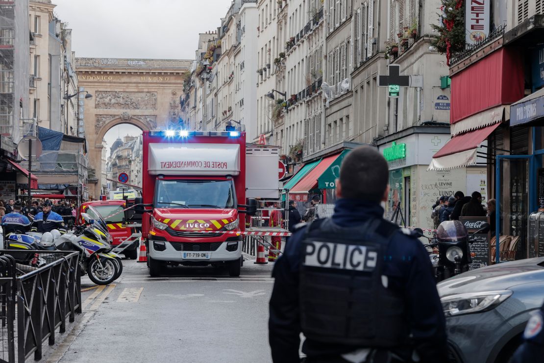 Emergency services attended the scene of the shooting, where a gunman opened fire at the Kurdish Cultural Center Ahmet-Kaya in Paris. 