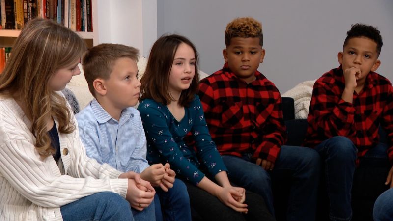 Video: Military kids face holidays without parents who are serving far away | CNN