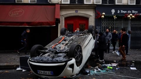 The demonstrations are taking place in the heart of Paris.