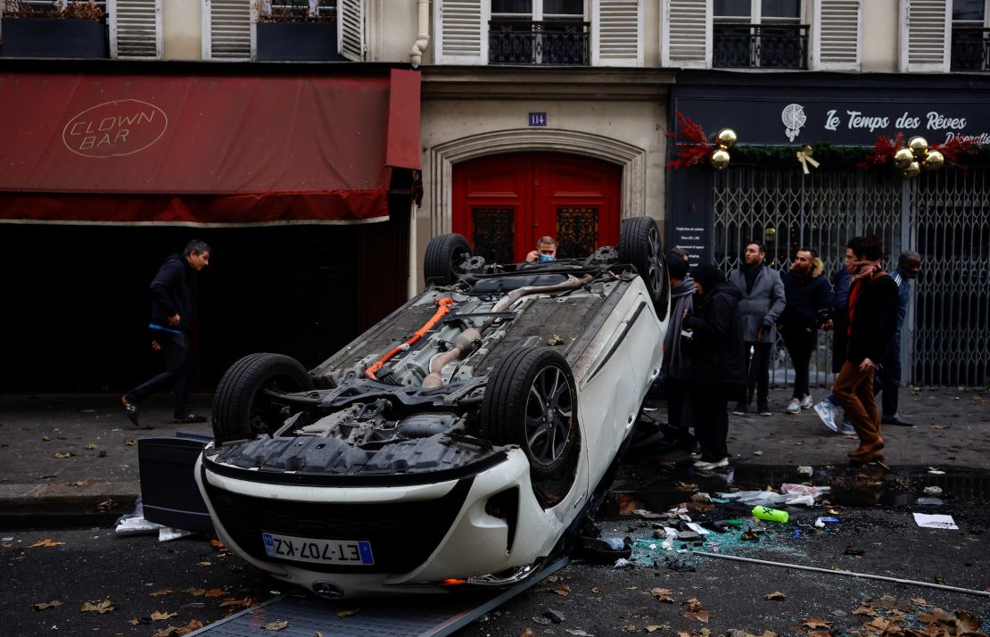 The demonstrations are taking place in the heart of Paris.