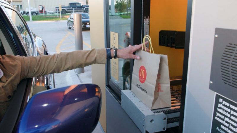 Tour an automated McDonald’s in Texas | CNN