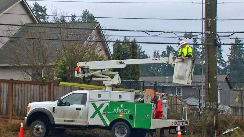 タコマの変電所が略奪者によって破壊された後、約 14,000 人の顧客が影響を受けました