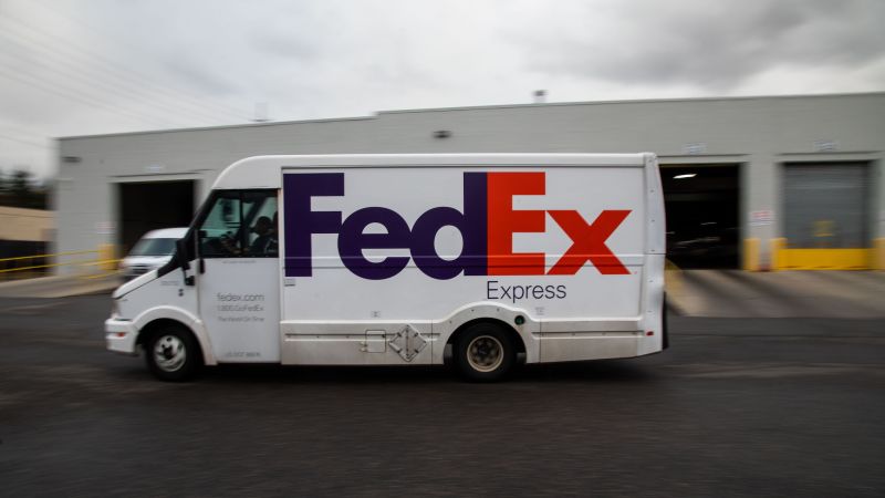 Read more about the article UPS and FedEx delays continue as winter weather pounds America – CNN