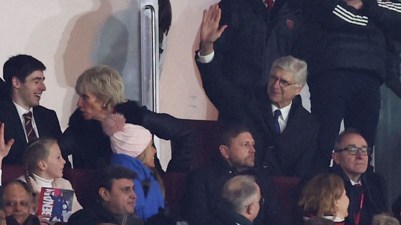 Arsène Wenger enjoys ‘special’ surprise return to Emirates Stadium as Arsenal beats West Ham | CNN