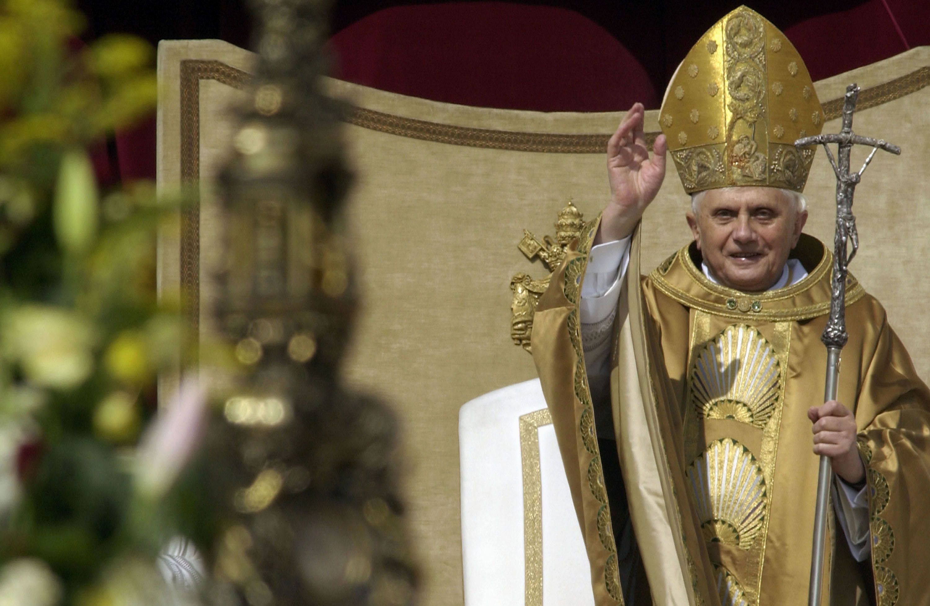 kryds cilia Joseph Banks Joseph Ratzinger, former Pope Benedict XVI, shaped Catholic doctrine but  faced criticism over sexual abuse crisis | CNN