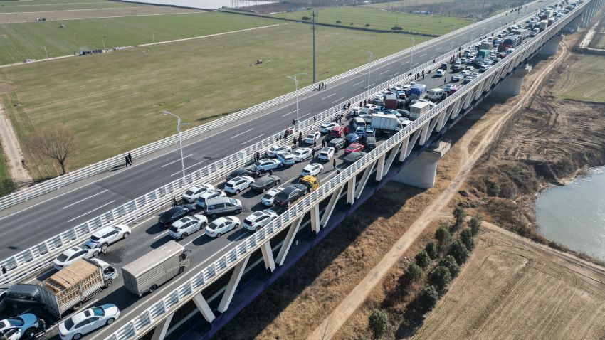 This aerial photo taken on December 28, 2022 shows a multi-vehicle collision on Zhengxin Yellow River Bridge in Zhengzhou, in China's central Henan province. - China OUT (Photo by AFP) / China OUT (Photo by STR/AFP via Getty Images)
